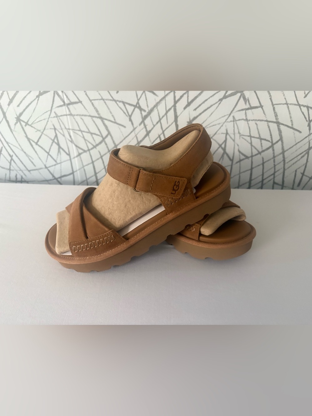 UGG Goldenstar Platform Sandals - Chestnut - Size 10